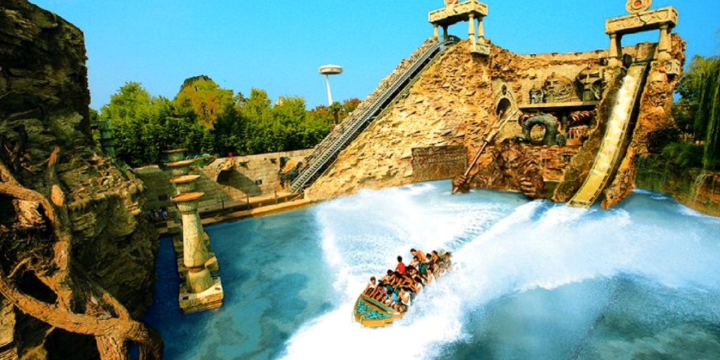 Gardaland Freizeitpark - Eintritt + 1 Nacht im top Hotel ÜF ab 84€