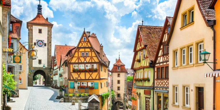 Rothenburg ob der Tauber Hotel text-grey-900