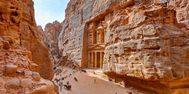 Jordanien-Wadi-Rum-Petra-Felsenstadt