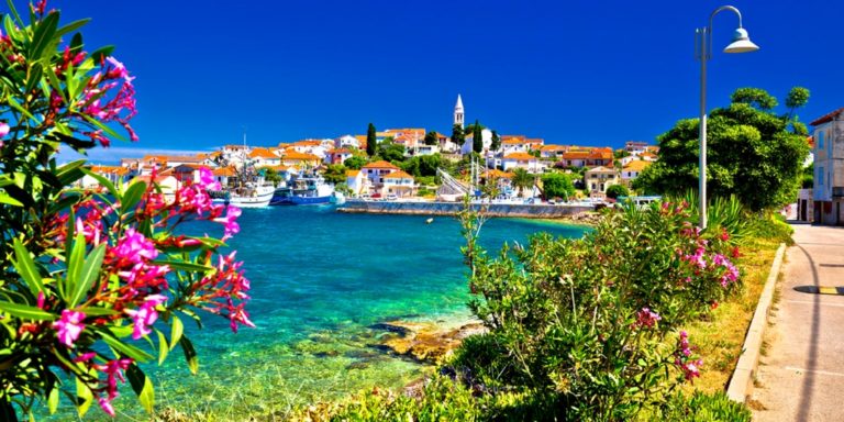 Kroatien Kurztrip Urlaub in Kroatien 1 Woche auf einer Insel inklusive Flug & Unterkunft für 81€