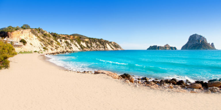 Ibiza Flüge Flüge nach Ibiza zum Wahnsinnspreis von nur 16€ (Hin & Rückflug)