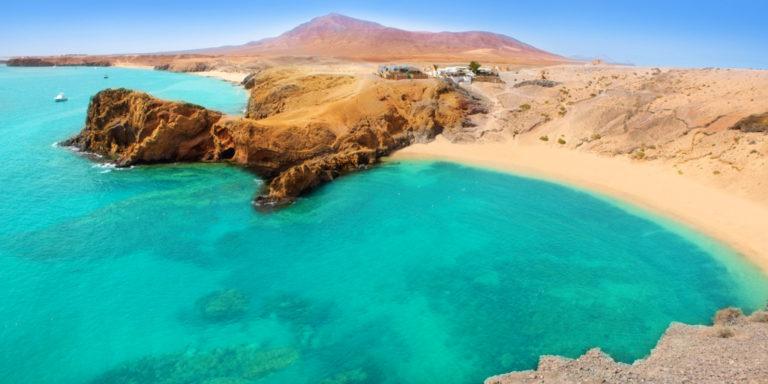 Neueröffnung auf Lanzarote 1 Woche für 544€ im 4* Hotel inklusive Frühstück, Flug, Transfer & Zug zum Flug