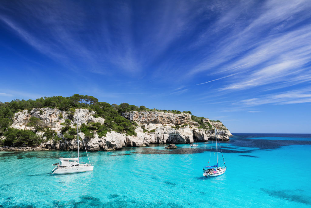Kroatische Adriaküste im Sommer