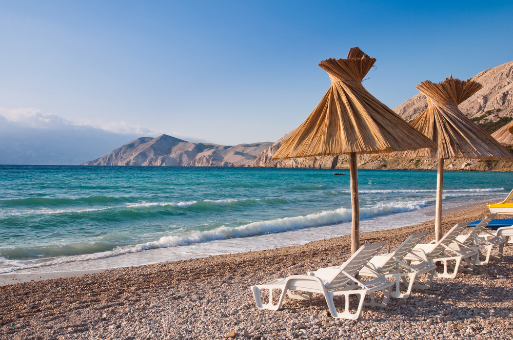 Baska Strand auf Krk, Kroatien